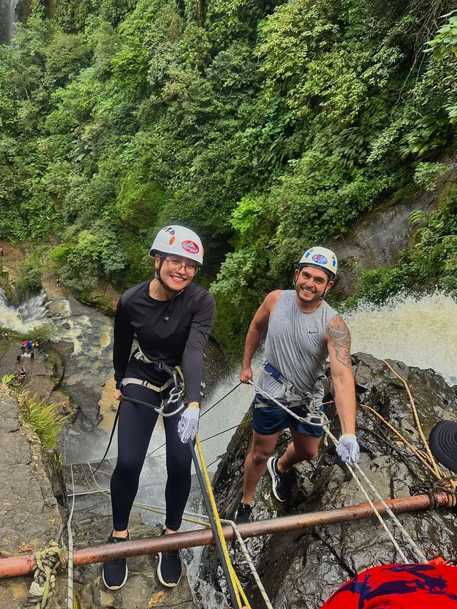 pareja en torrentismo